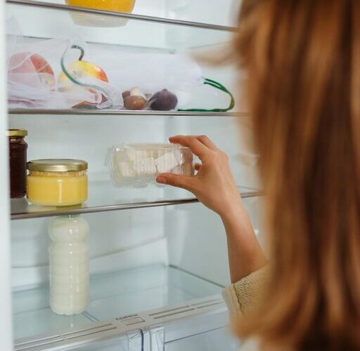 How to Keep a Tidy Fridge and Pantry for a Healthier Kitchen